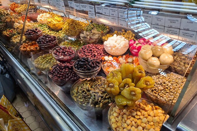 Valencia Food Tour: Tapas, Drinks and Delights with a Local - Drinks, alcohol rules, and non-alcoholic choices