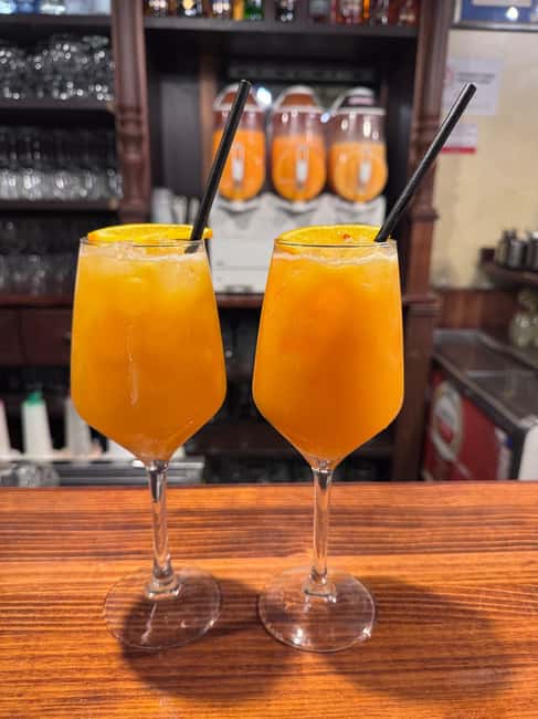 Valencia Old Town flavour walk: tapas & drinks by local - Winter meetup: Bear Club replaces the Turia River Gardens (Nov–Mar)