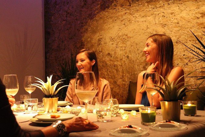 Valencia Old Town Tour with Wine & Tapas in 11th Century Historic Monument - Old Town Start: Where the Walk Begins on Valencia’s Main Historic Streets