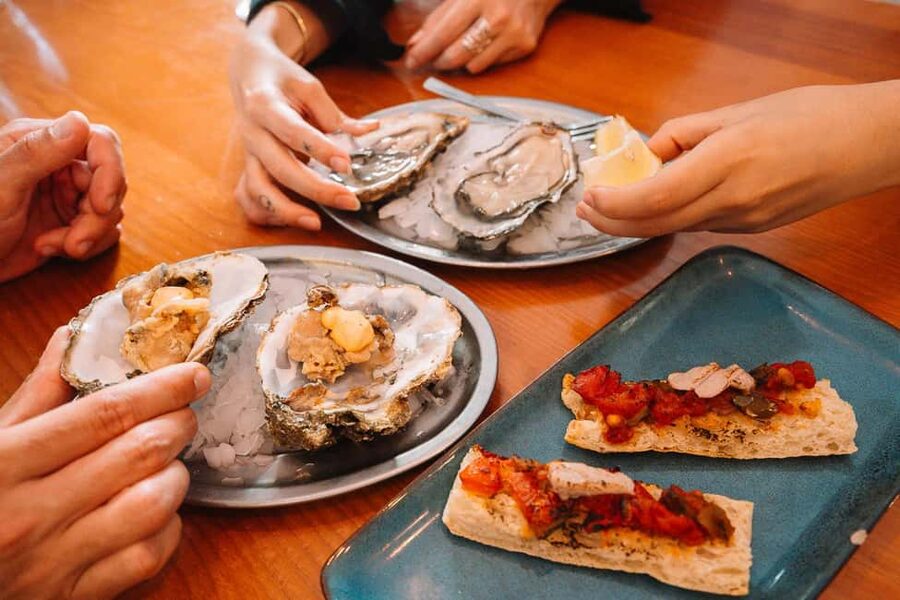 Valencia: Tapas and Drinks Evening Tour - The guide makes or breaks a tapas tour. Here’s what to look for.
