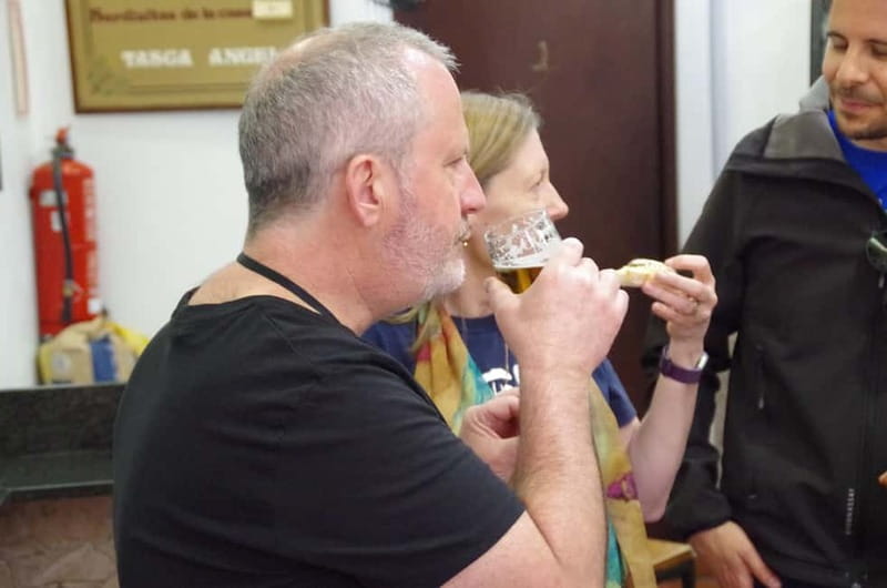 Valencia: Tapas and Sightseeing guided tour - Final Café Stop at Cafè Sant Jaume: A Last Taste and a Soft Landing