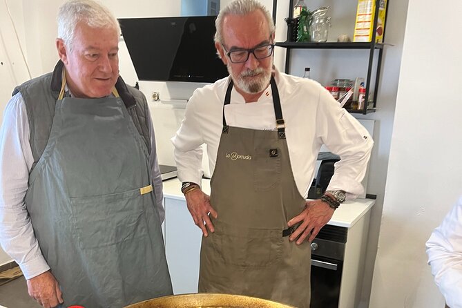 Valencian Paella class with welcome drinks and tapas - Where this Valencia paella class really shines