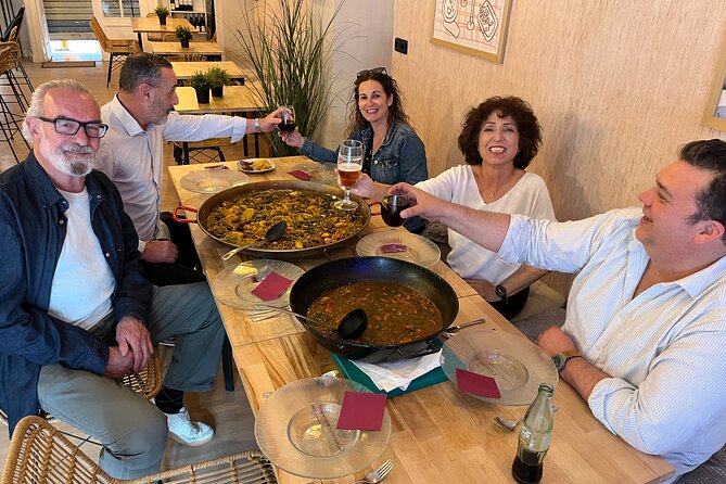 Valencian Paella class with welcome drinks and tapas - The Perellò tomato moment: why this matters with rice