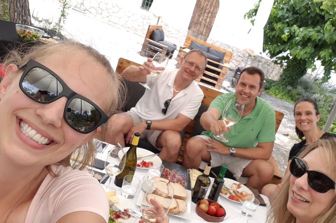Wine & Cava Penedes Tour: Wineries, Wine Tasting and Tapas - Guide quality can make or break tasting days