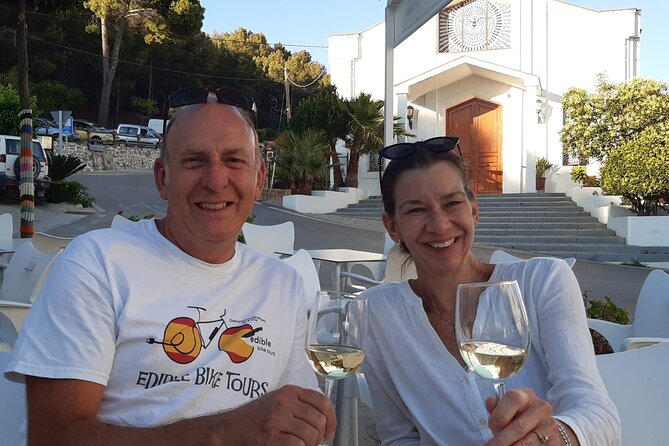 Wine & Tapas tour by electric bike (e-bike) including Ronda pickup (half day) - Why this e-bike wine and tapas tour works around Ronda