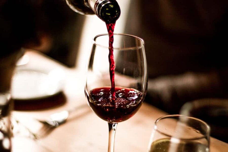 WINE TASTING & TAPAS IN THE HEART OF FARO - Faro is small, but the food scene is not
